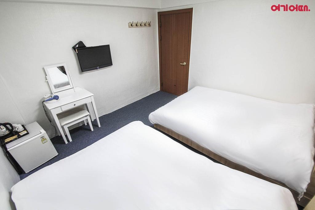 Pearl Hotel